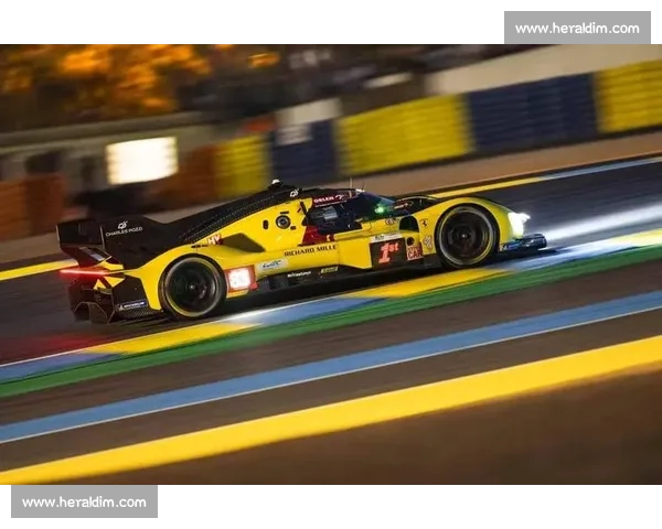 勒芒三连冠!叶一飞携手库比卡、汉森铸就法拉利传奇 勒芒三连冠!叶一飞携手库比卡、汉森铸就法拉利传奇